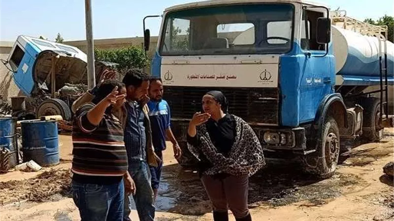 بالصور.. نائب محافظ جنوب سيناء تتابع كسح مياة الأمطار من الشوارع