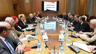 العصار يناقش مع رئيس هيئة الاستثمار العديد من المشروعات الاستثمارية المزمع تنفيذها