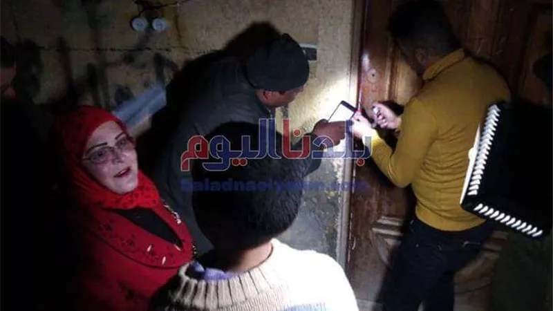 لمواجهة فيروس كورونا.. إغلاق مراكز تعليمية ومقاهي
