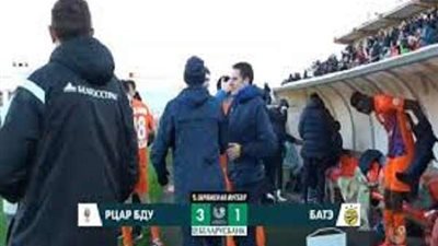 بيلا روسيا تتحدى كورونا وتستأنف الدوري بحضور جماهيري