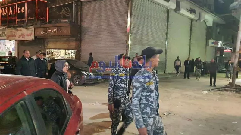 حملة في الطالبية لإغلاق المحلات تنفيذا لقرار رئيس الوزراء (صور)