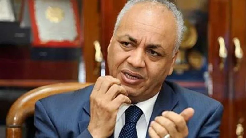 مصطفى بكري يطالب بتأجيل زيادة أسعار الكهرباء لمدة عامين