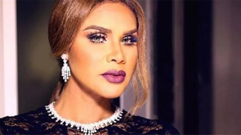آخرهم باولو ديبالا.. مشاهير أصابتهم لعنة 