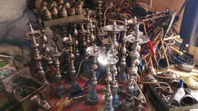 بسبب كورونا.. إغلاق مقاهي وتشميع 