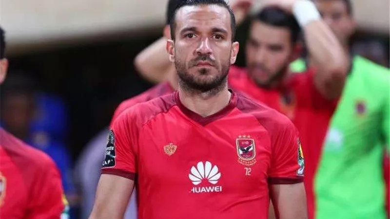 علي معلول يُفاجئ أيمن أشرف
