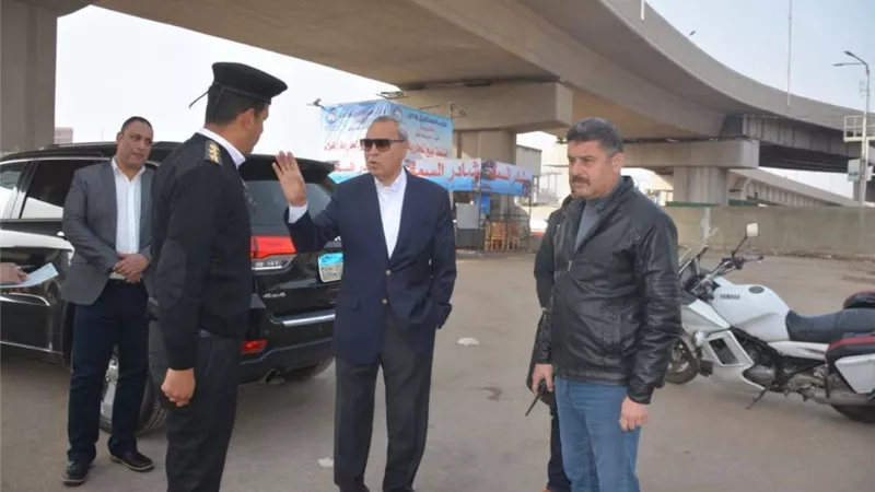 محافظ القليوبية يشن حملة لرفع الإشغالات بشوارع مدينة بنها