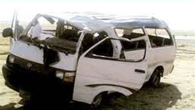 بالأسماء.. انقلاب ميكروباص وإصابة 16 شخصا بطريق الفرافرة بالوادي الجديد