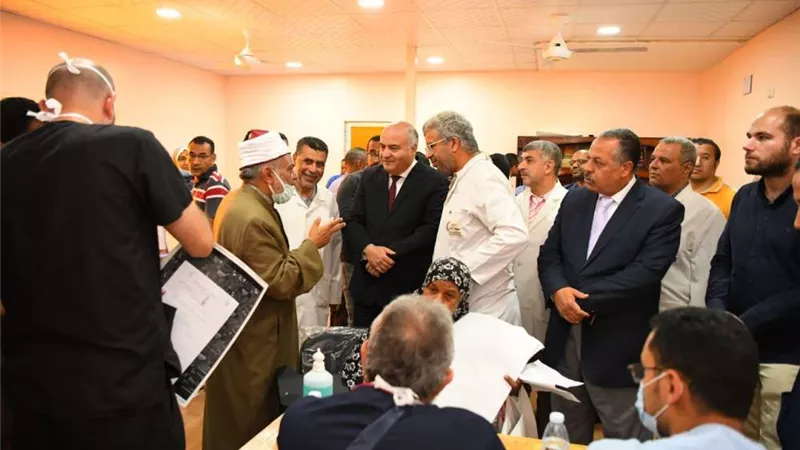 الداودي يشهد ختام فعاليات قافلة جامعة الأزهر الطبية بمستشفي قنا العام
