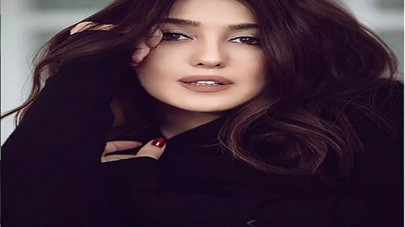 شاهد.. كندة علوش تقبل تحدي هند صبري من دولاب الذكريات