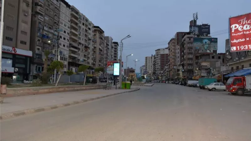 التزام مواطني الدقهلية بحظر التجوال وخلو الشوارع من المارة