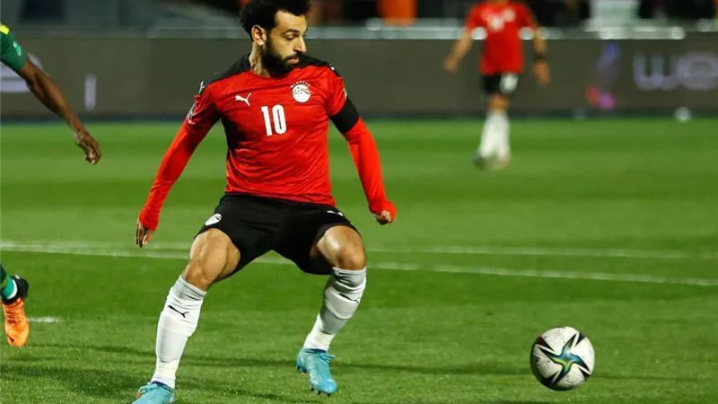 عاجل.. سقوط أمطار غزيرة على ملعب مباراة مصر وإثيوبيا