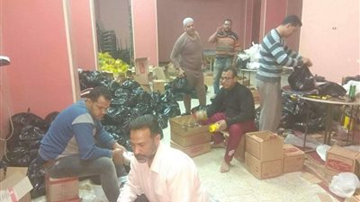 شباب الخانكة يطلقون مبادرة لمساعدة الأسر الفقيرة