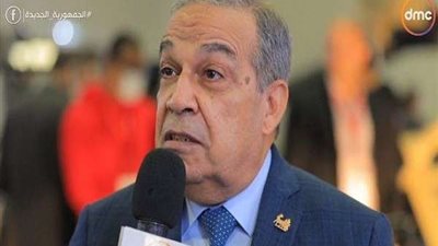 وزير الدولة للإنتاج الحربي ووزير الدفاع العراقي يتفقدان 