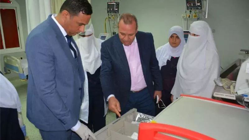 محافظ الدقهلية يتفقد مستشفى العزل بمدينة 