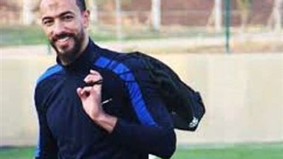 محمد طلعت: حلمت باللعب وسط نجوم الأهلي.. ورفضت الزمالك