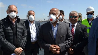 وزير النقل يتابع أعمال إنشاء المحطة متعددة الأغراض بميناء الإسكندرية