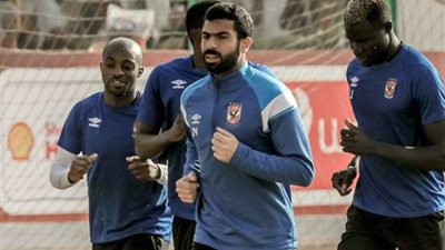 أحمد فتحي يوجه رسالة نارية لنادر شوقي