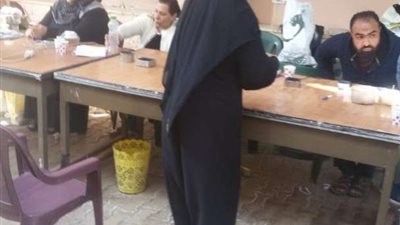 شباب شبرا الخيمة ينظمون عملية صرف المعاش للأهالي