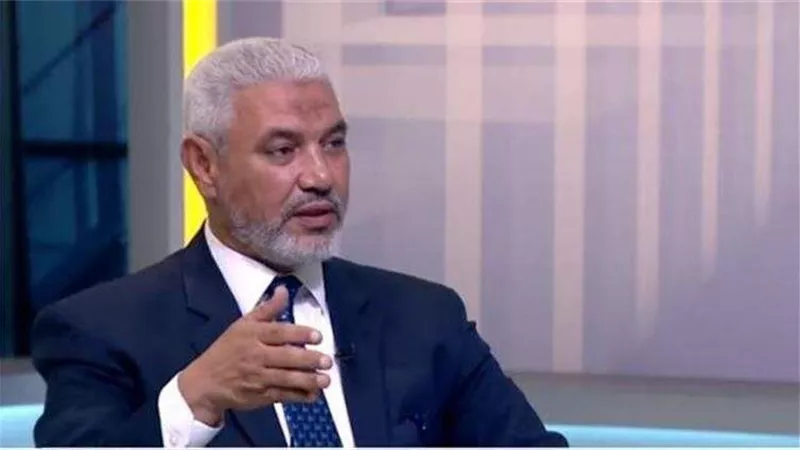 جمال عبدالحميد: أحمد فتحي يبحث عن تأمين مستقبله