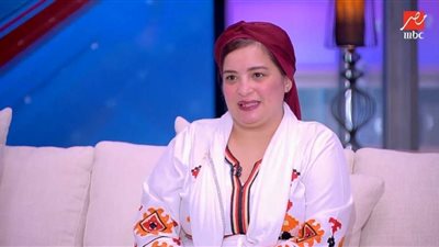 داليا إبراهيم: أنا مش محجبة وما اعتزلتش الفن ومش قادرة أبطل تدخين