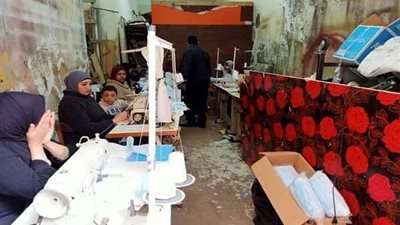 ضبط مصنع مستلزمات طبية للعمل بدون ترخيص وإنتاج كمامات طبية غير مطابقة للمواصفات