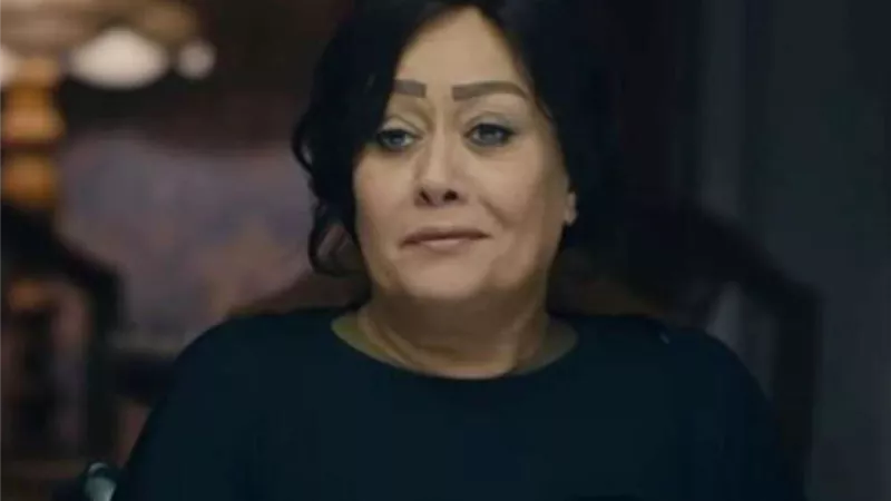 تلفيات في سيارة الفنانة هالة فاخر في مشاجرة بكرداسة .. تفاصيل