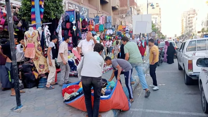 رئيس مدينة مرسي مطروح : تحرير 144 مخالفة وضبط 645 حالة تعدي للاشغالات خلال الشهر الجاري .. صور