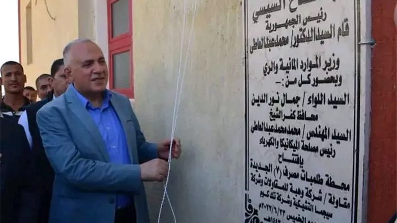 لخدمة 86 ألف فدان.. وزير الري يفتتح محطة طلمبات 