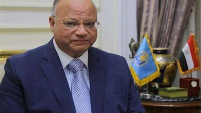 محافظ القاهرة يتابع إزالة الأحياء المخالفة بالعاصمة