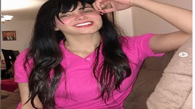 شاهد .. الفنانة  إنجي خطاب توجه رسالة مؤثرة للرئيس السيسى