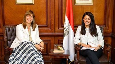 وزيرة التعاون تلتقي المديرة الإقليمية للبنك الأوروبي لإعادة الإعمار والتنمية