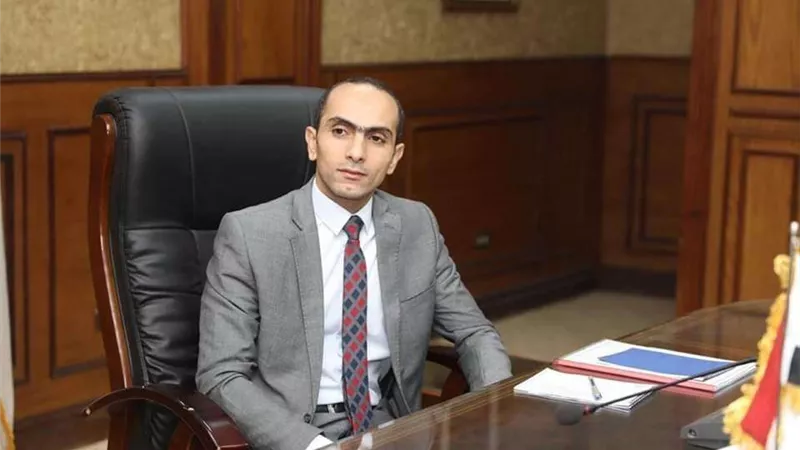 نائب محافظ سوهاج يبحث آليات تقديم المساعدات اللازمة للأسر الأكثر احتياجًا
