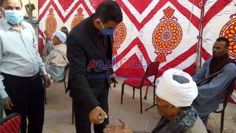 محافظ سوهاج: صرف المعاشات دون معوقات بالتنسيق مع الأجهزة المعنية