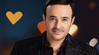 صابر الرباعي يحتفل بتخطي أغنيته الجديدة 