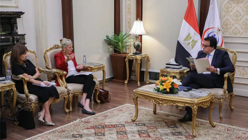 عبدالغفار وصندوق الأمم المتحدة يناقشان تأثير التغييرات المناخية على الصحة الإنجابية
