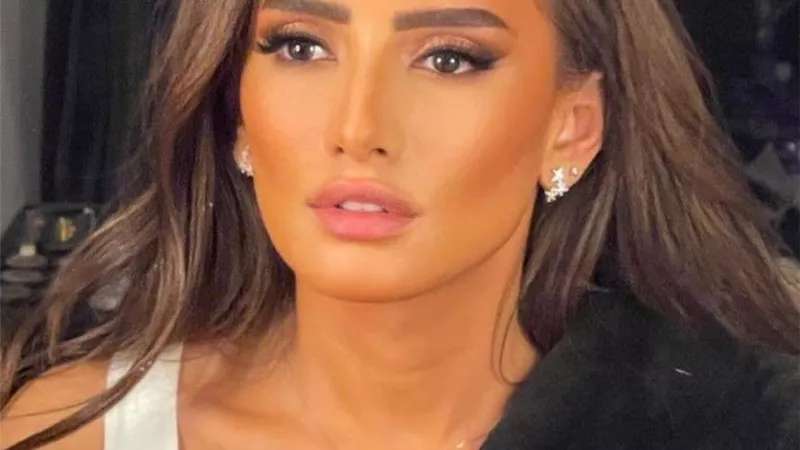 رسالة نارية من الفنانة زينة للمقدمين على الانتحار بسبب قصص الحب