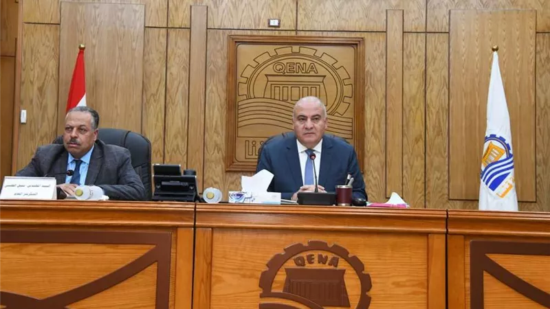 بسبب كسر مفاجئ بخط الصرف الصحى.. قطع المياه عن مدينة قنا وقرى الجبلاو والأشراف وأبنود