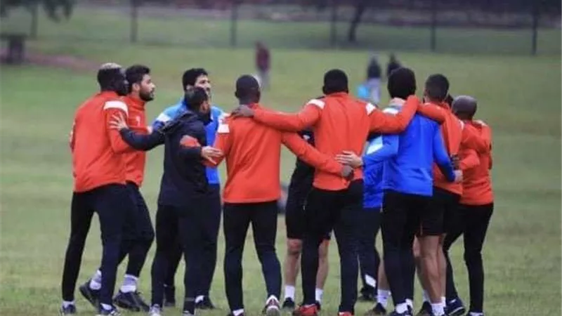 الأهلي يطمئن على برامج اللاعبين المصابين
