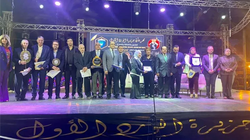 ختام مهرجان جزيرة الورد الأول للفنون والثقافة والمسرح بالمنصورة