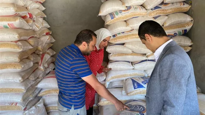ضبط العديد من المخالفات التموينية بالمخابز والأسواق والمحلات بالدقهلية