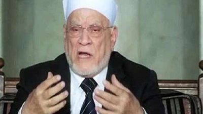 عمر هاشم عن يوسف زيدان: كان عليه أن يعود لعلماء الدين قبل الإفتاء