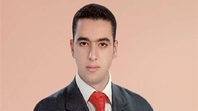 رئيس مجلس الوزراء يعزي الشهيد البطل المقدم محمد الحوفي