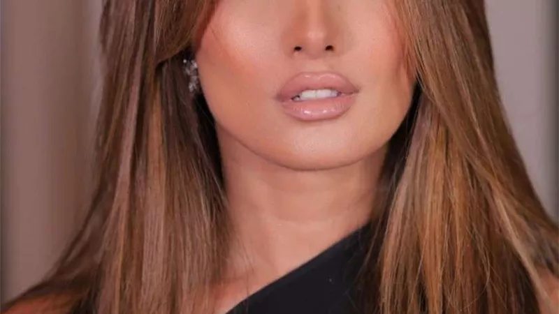 زينة تهنئ متابعيها من قلب المدينة المنورة (شاهد الصور)