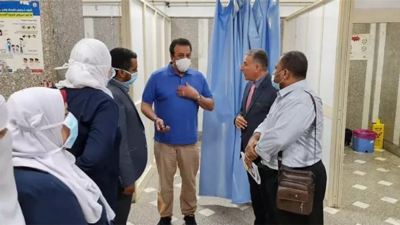 «عبدالغفار» يوجه برفع الطاقة الاستيعابية لقسم العناية المركزة بمستشفى رأس الحكمة