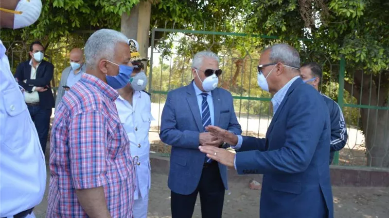 محافظ القليوبية ومدير الأمن يتفقدان حدائق القناطر