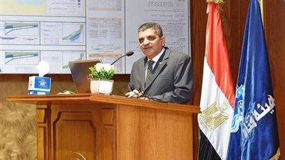 رئيس هيئة قناة السويس نفق الشهيد أحمد حمدى إضافة لمحاور العبور بسيناء