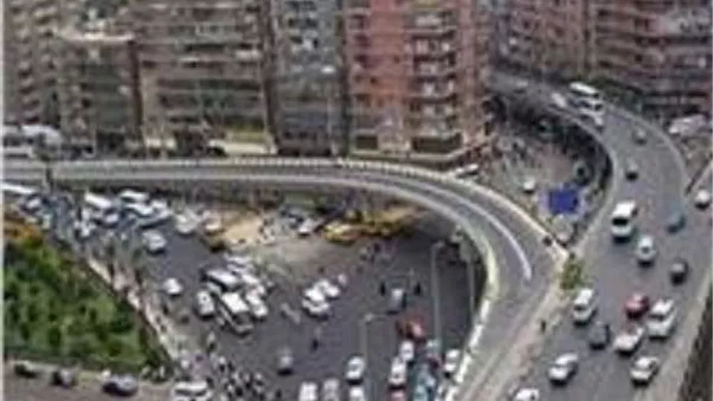 النشرة المرورية.. حالة من الانتظام والسيولة المرورية بالطرق والمحاور