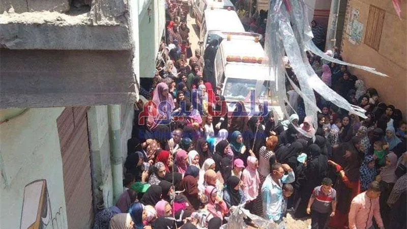 تشييع جثمان ضحايا حادث ترعة السلام حفظة القرآن بالدقهلية