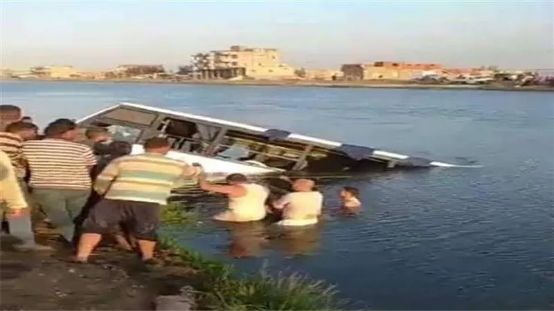 النيابة العامة تتخذ قرار هام بشأن انقلاب حافلة بترعة السلام