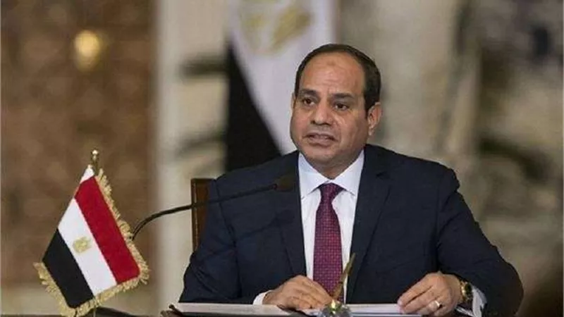 السيسي يهنئ الشيخ محمد بن زايد ولي عهد أبوظبي بحلول شهر رمضان